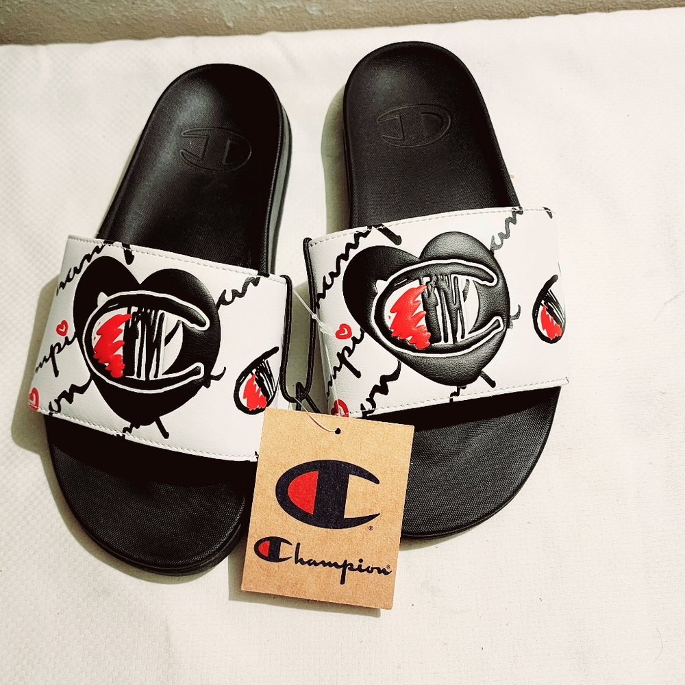 Champion IPO Love Squish Heart Slide Comfort Beach Slip-On Sz.8 - Picture 1 of 5